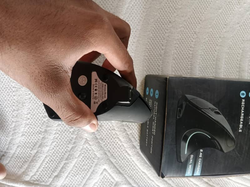 omexa flowgrip vertical mouse / wireless mouse/ 3