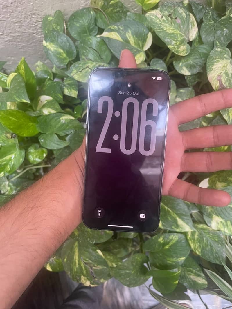 Apple iPhone 13 Pro 4