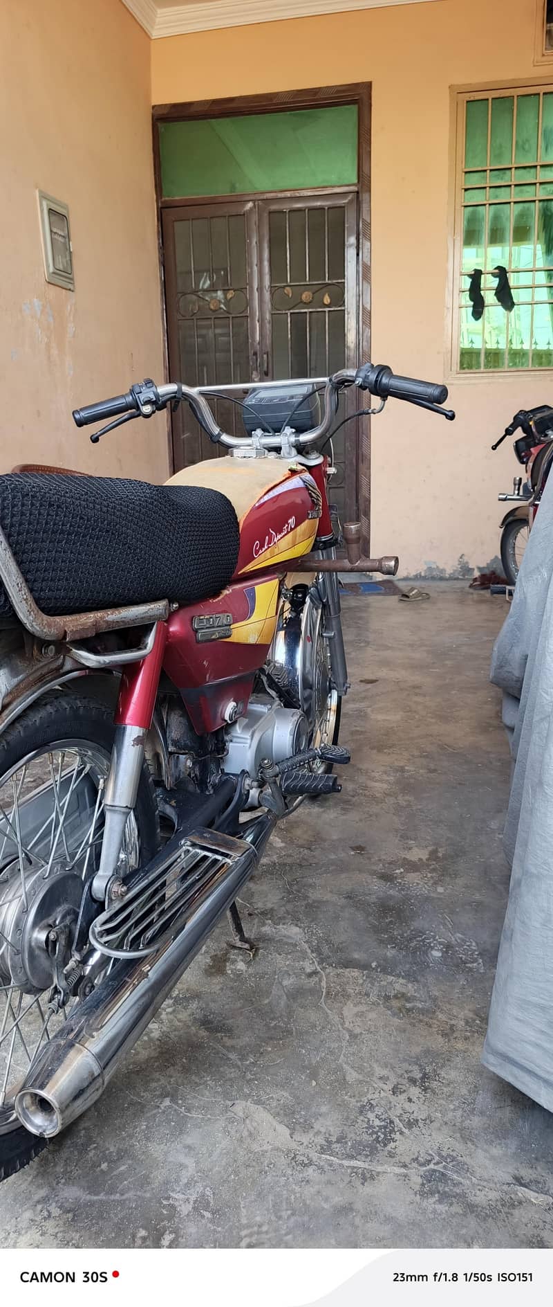 Honda CD 70 4