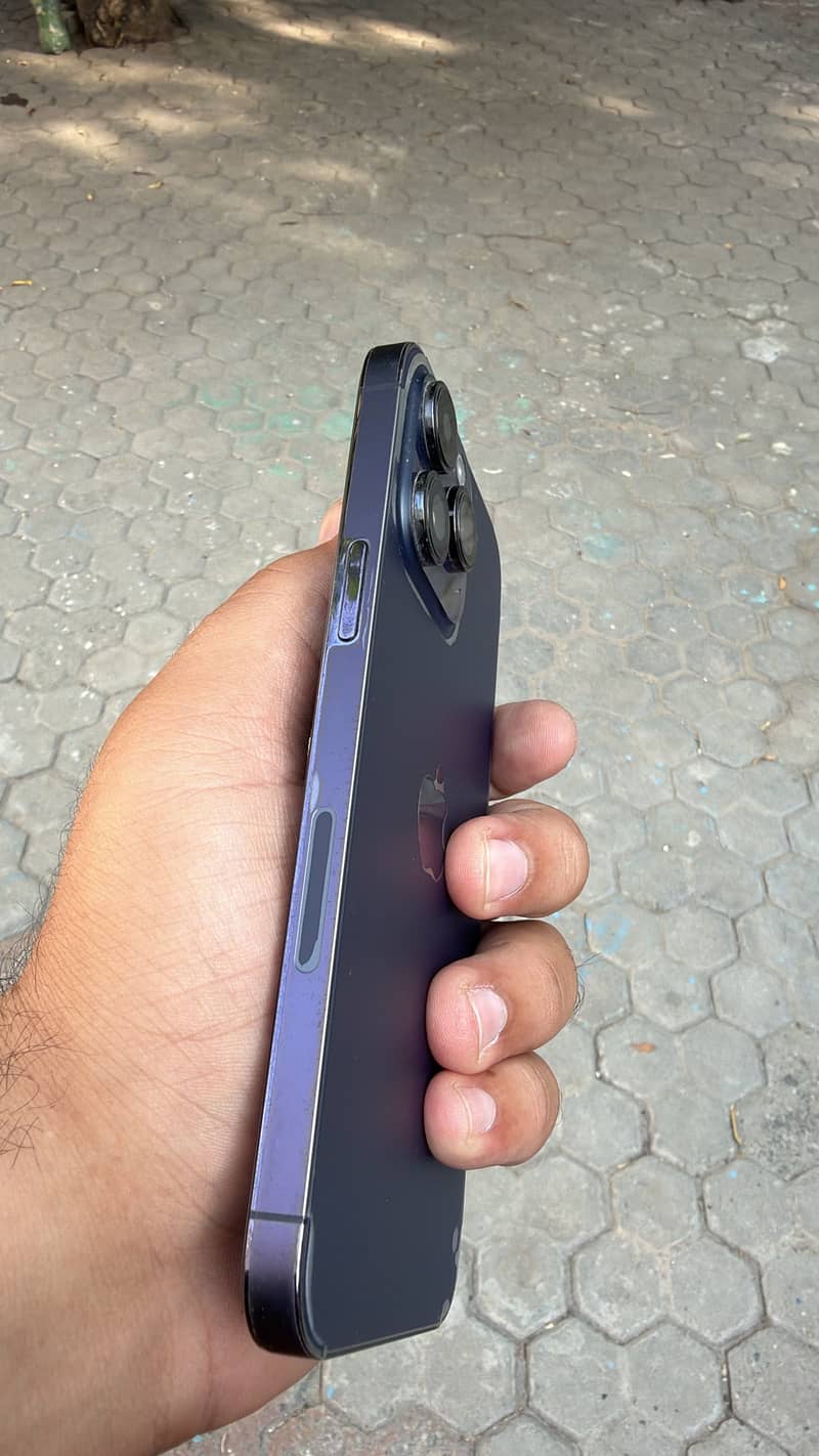 Apple iPhone 14 Pro Max 3