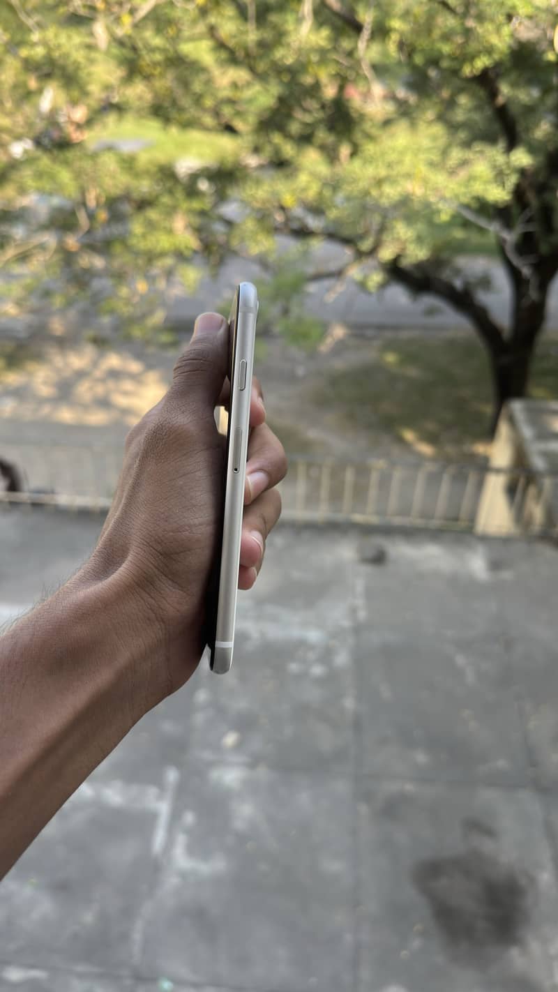 Apple iPhone SE 2