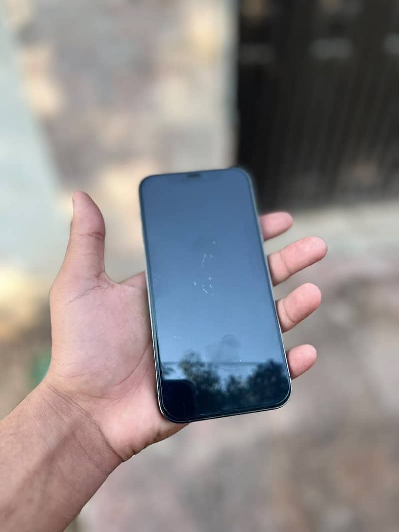 Apple iPhone 12 Pro 0