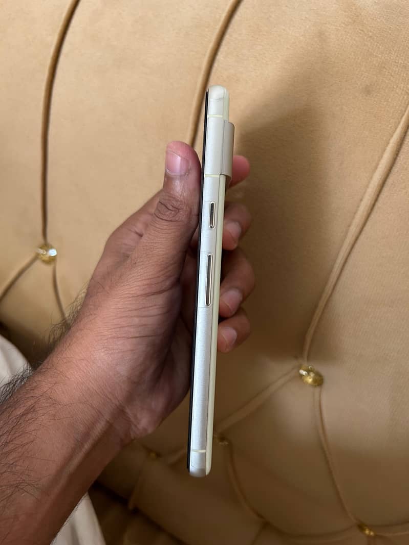 Google Pixel 7 Official 2