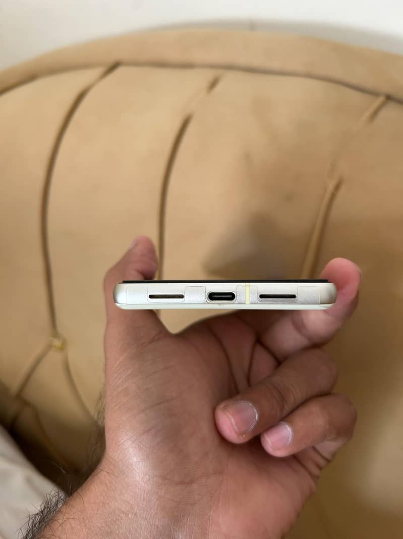Google Pixel 7 Official 3