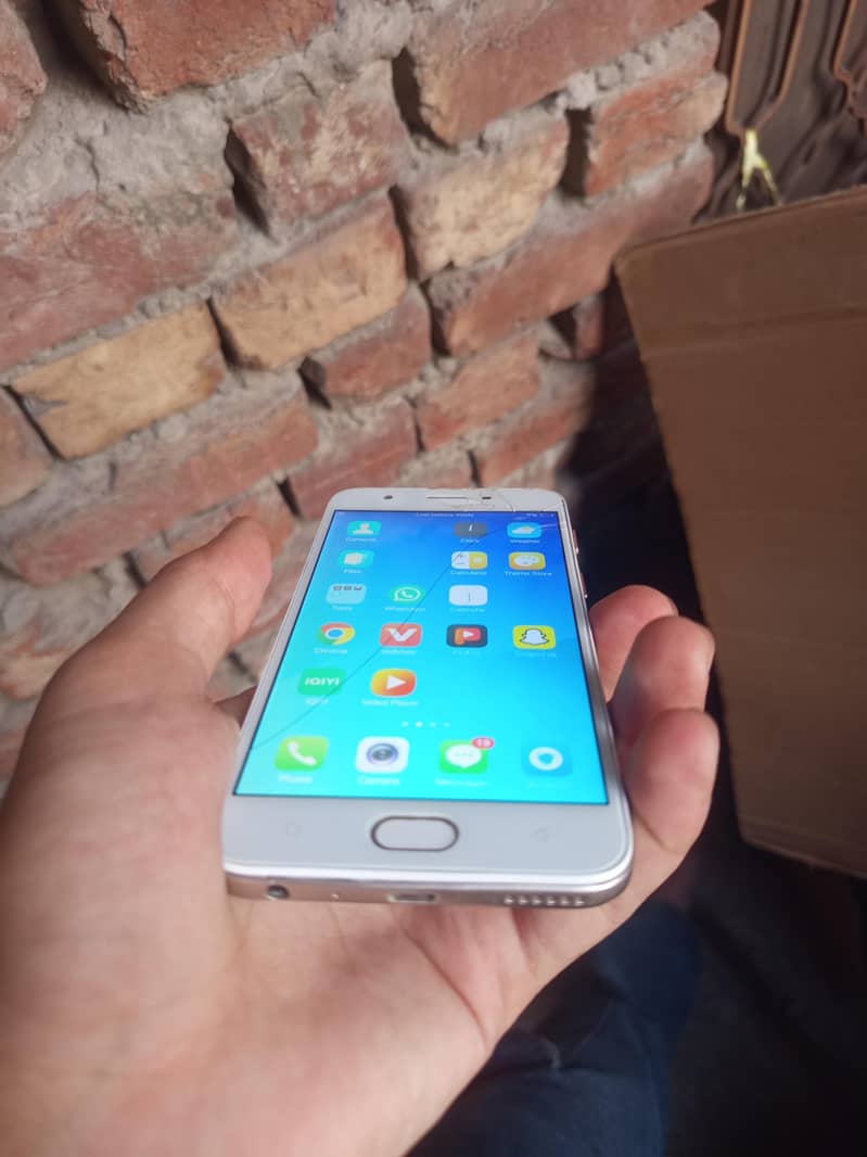 OPPO A57 4