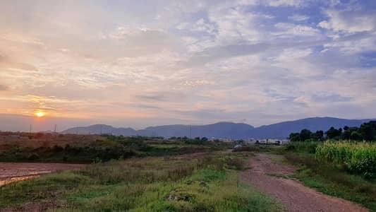 Residential Plot Of 1000 Square Feet In E-12/3 For sale