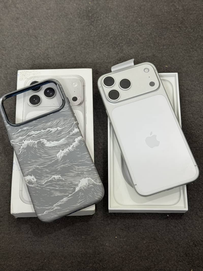 Apple iPhone 17 Pro Max 0