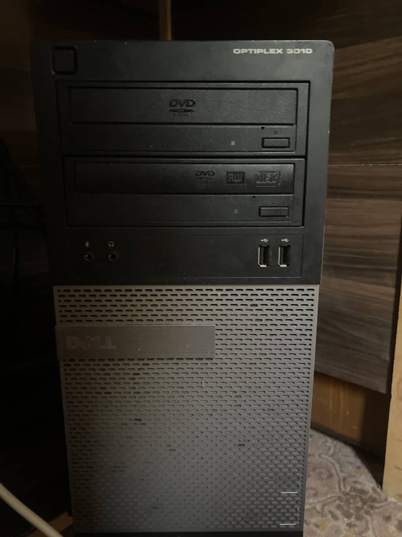 computer desktop and cpu 0
