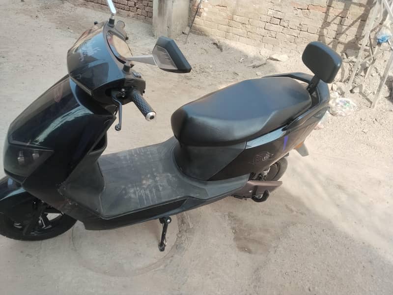 Scooty sharp pro 1