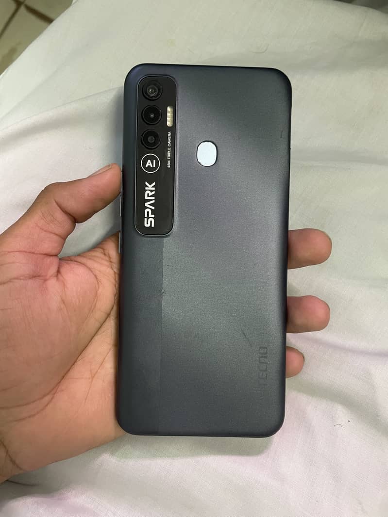 Tecno Spark 7 Pro 0