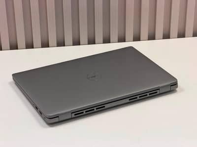 DELL 5550 LATITUDE ULTRA 5 PROCESSOR