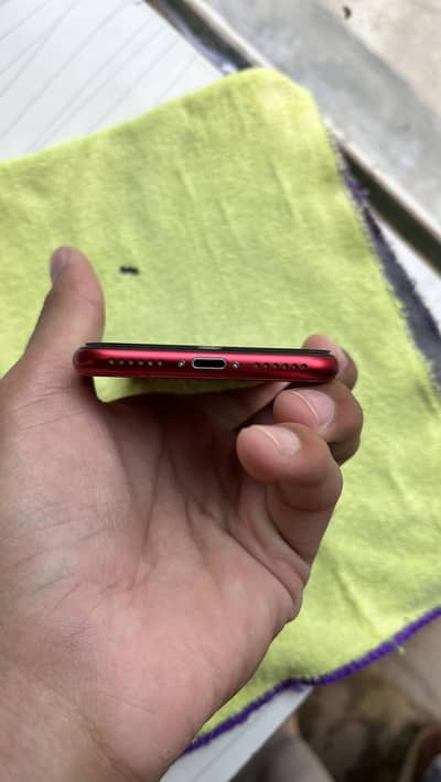 Apple iPhone SE