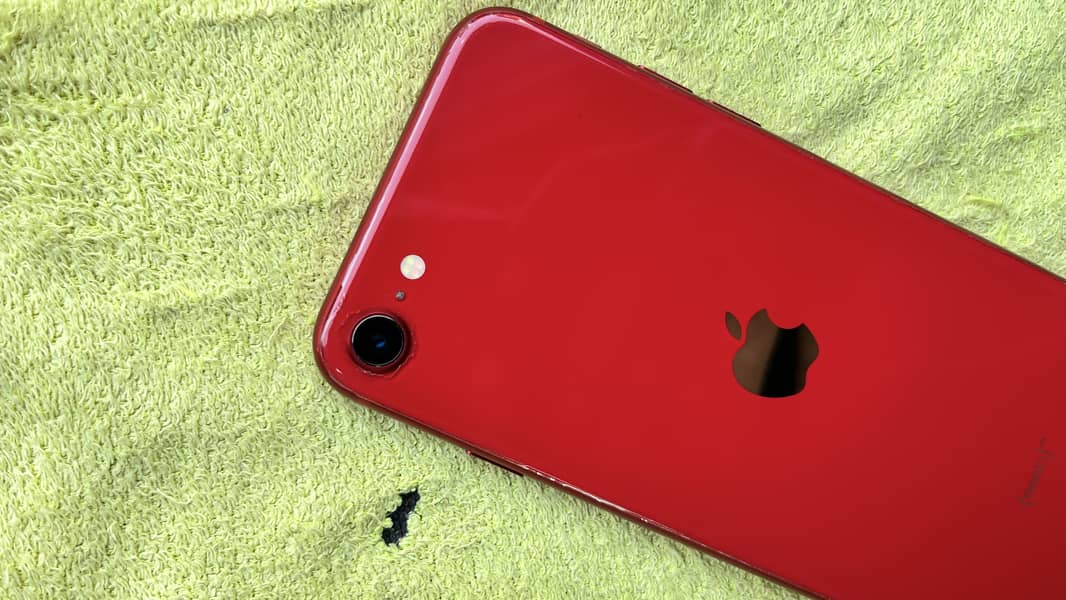 Apple iPhone SE 6