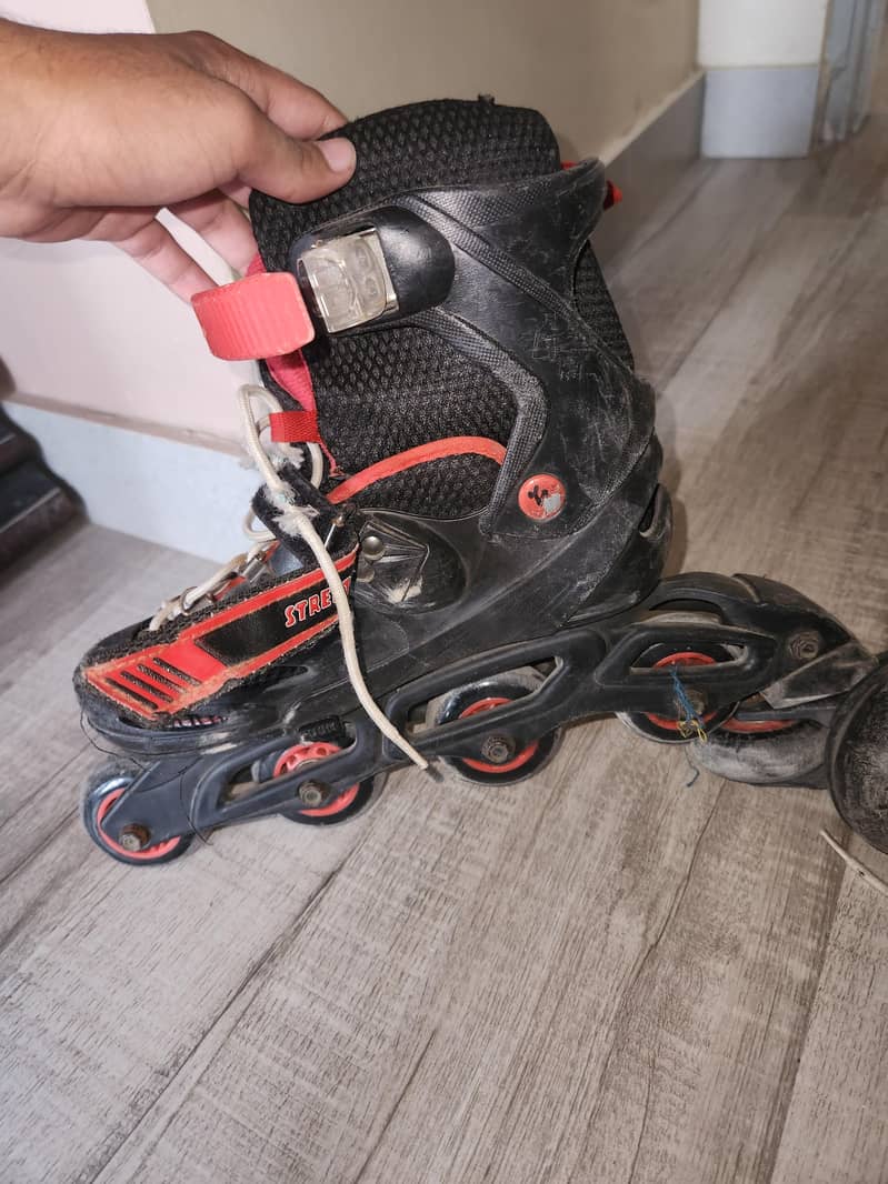 roller skates 3