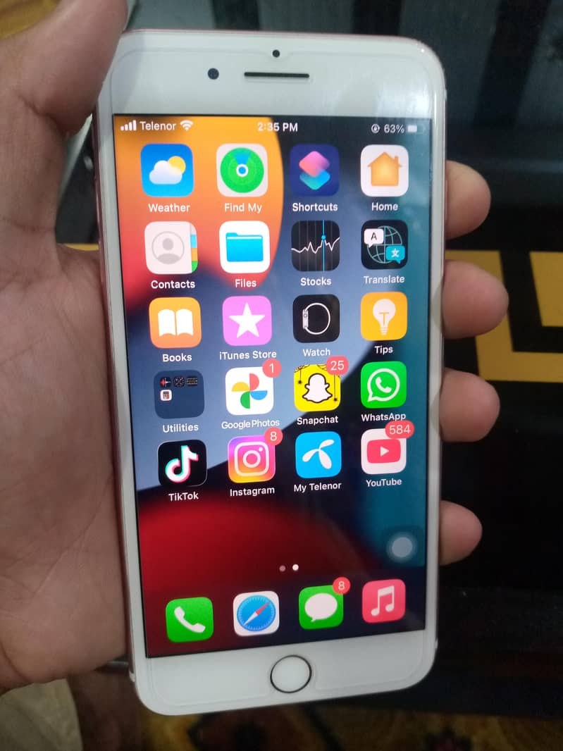 Apple iPhone 7 Plus 1