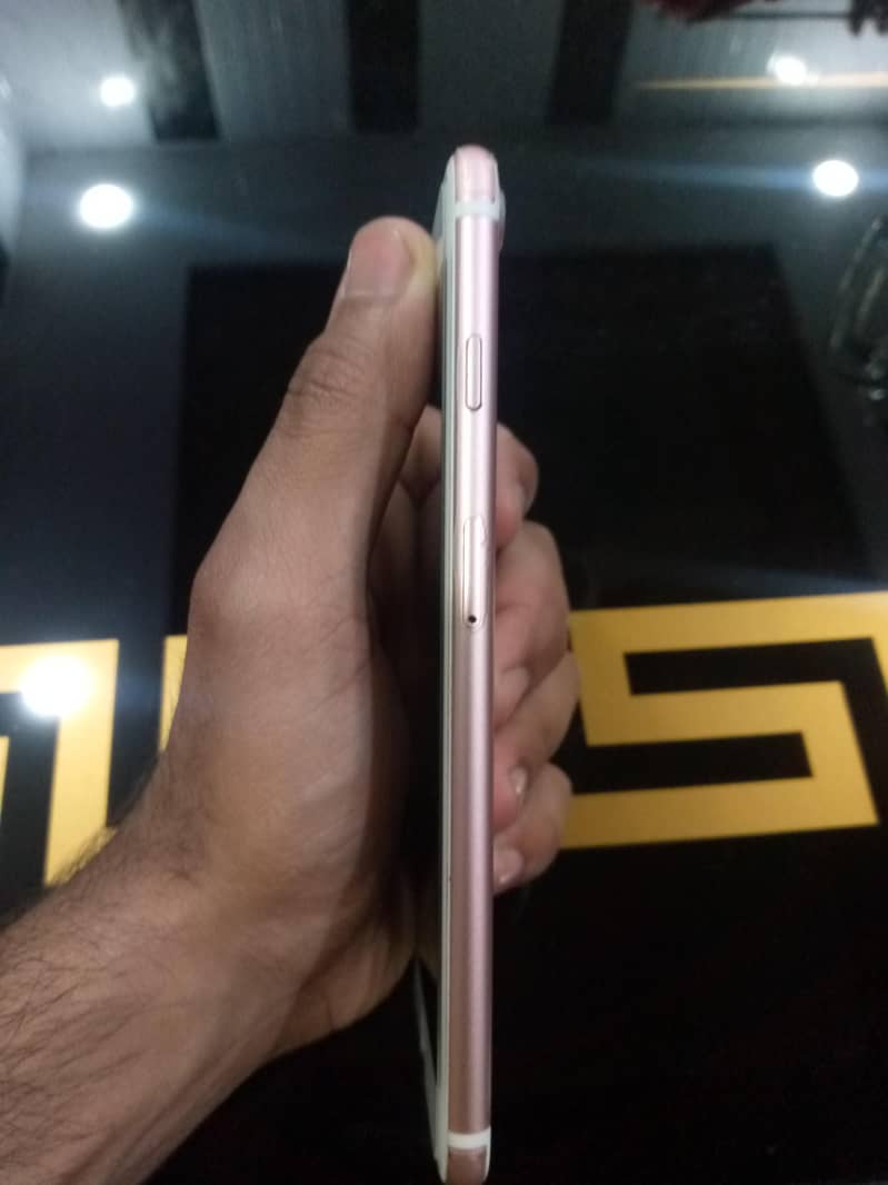 Apple iPhone 7 Plus 3