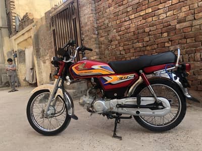 Honda cd 70 1 hand used
