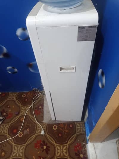 water dispenser