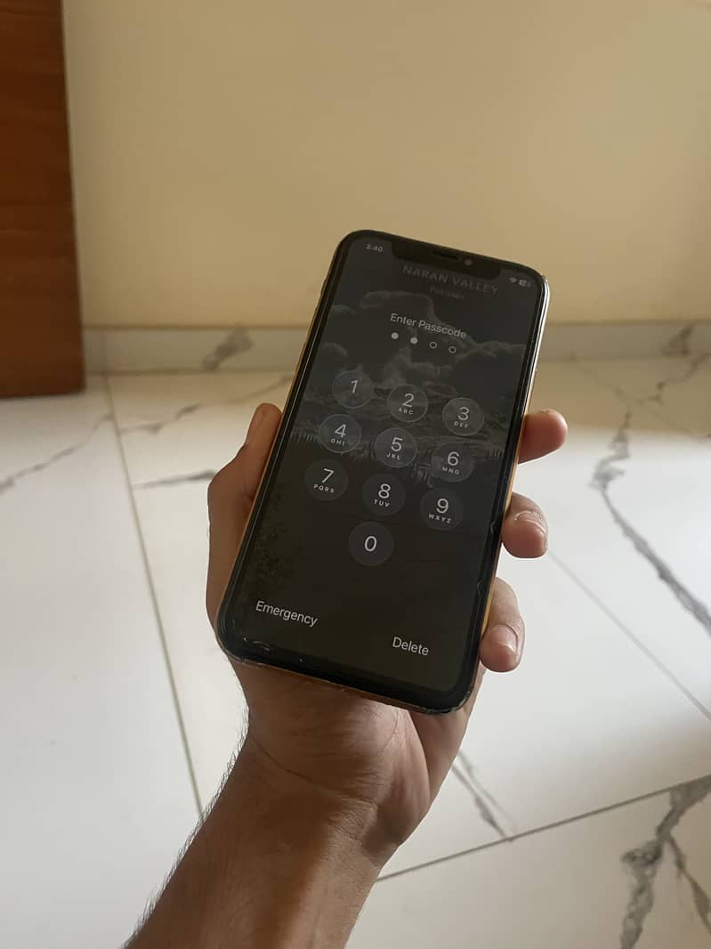 Apple iPhone 11 Pro 2