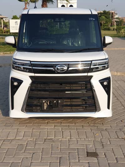 Daihatsu Tanto 2022