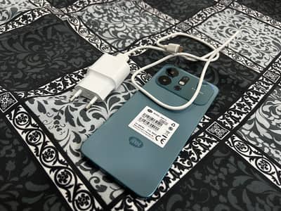 Itel AC 100 128/3 GB Ram