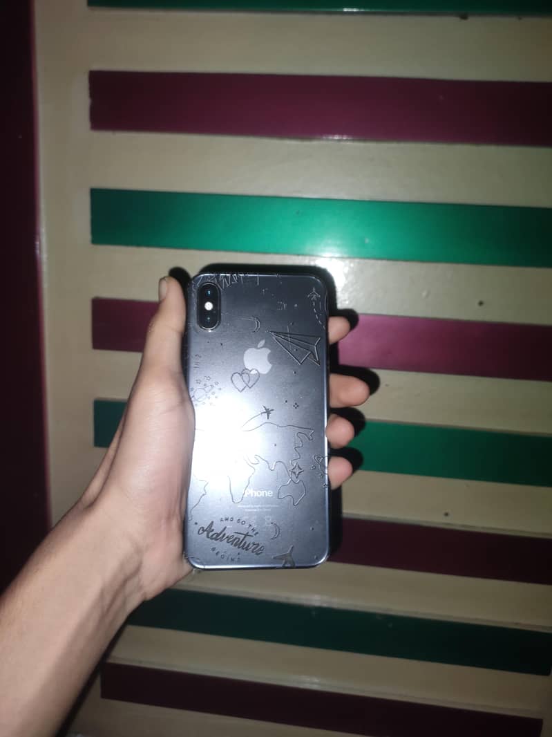 Apple iPhone X 4
