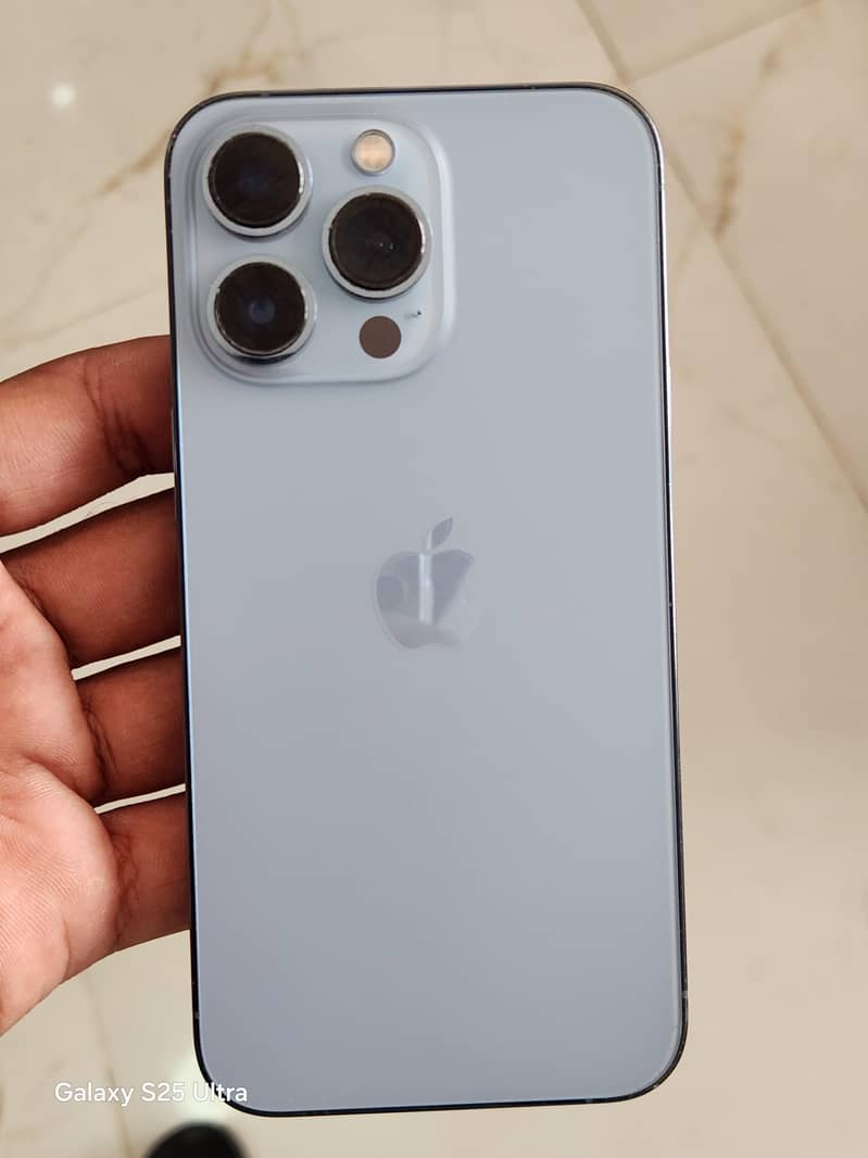 Apple iPhone 13 Pro 0
