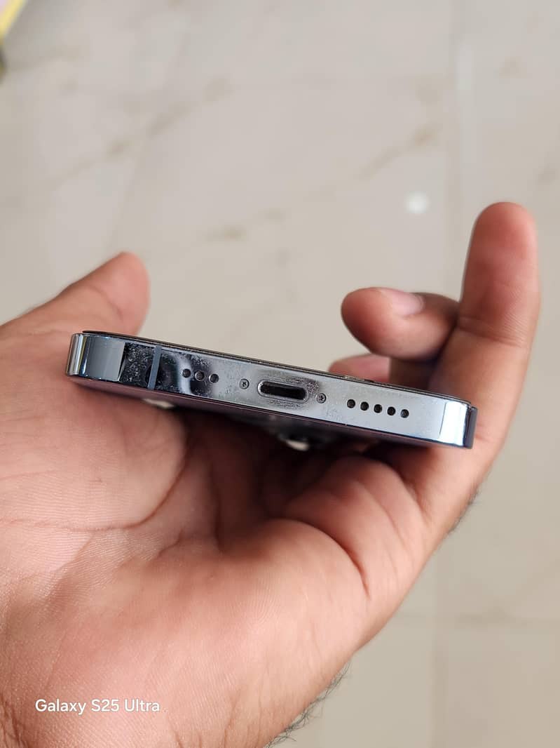 Apple iPhone 13 Pro 3