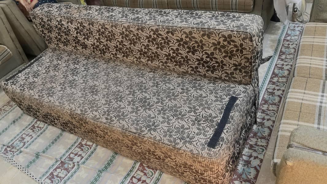 Sofa cumbed 3