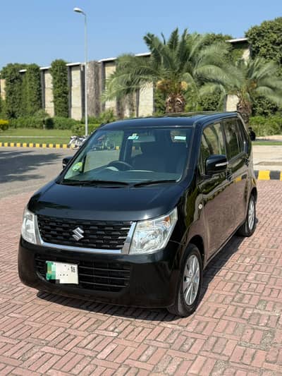 Japanese Suzuki Wagon R FX 2015/2018 Model in Excellent Condition