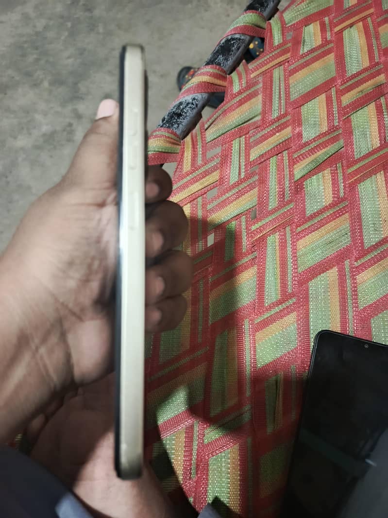 Tecno Spark 20C 3