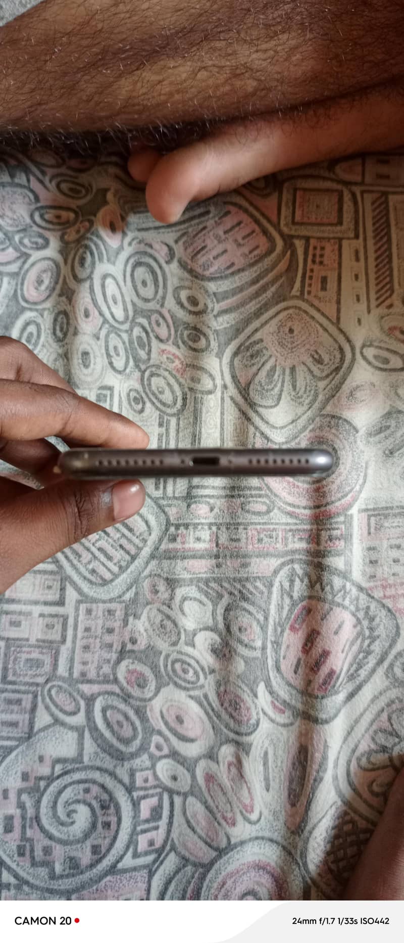 Apple iPhone 8 Plus 3
