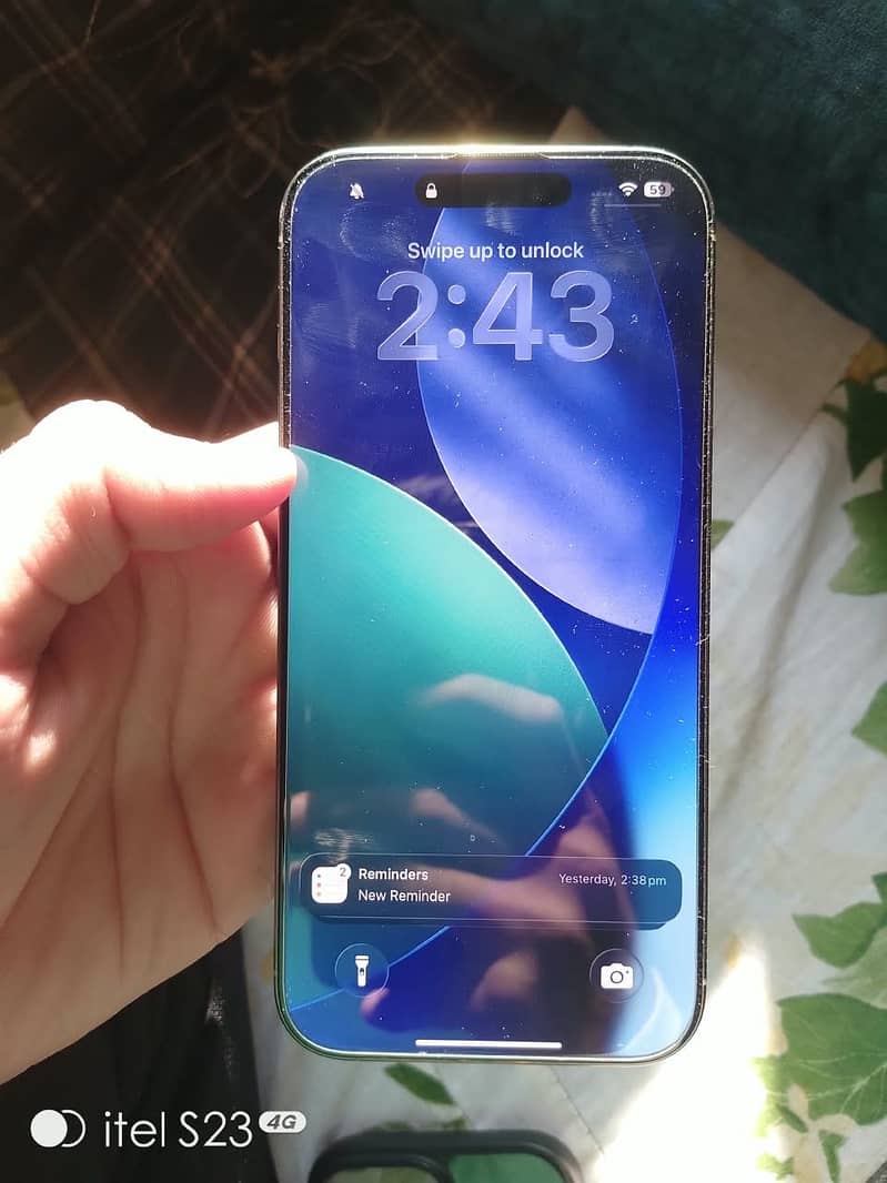 Apple iPhone 16 Pro max 0
