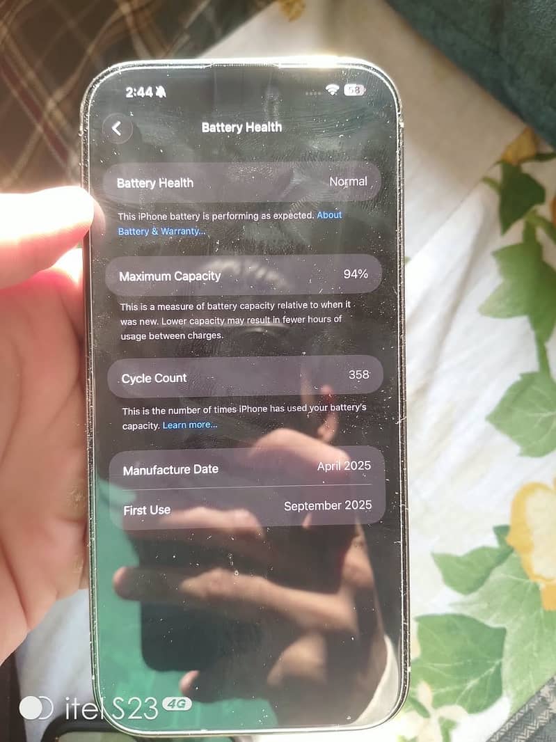 Apple iPhone 16 Pro max 2