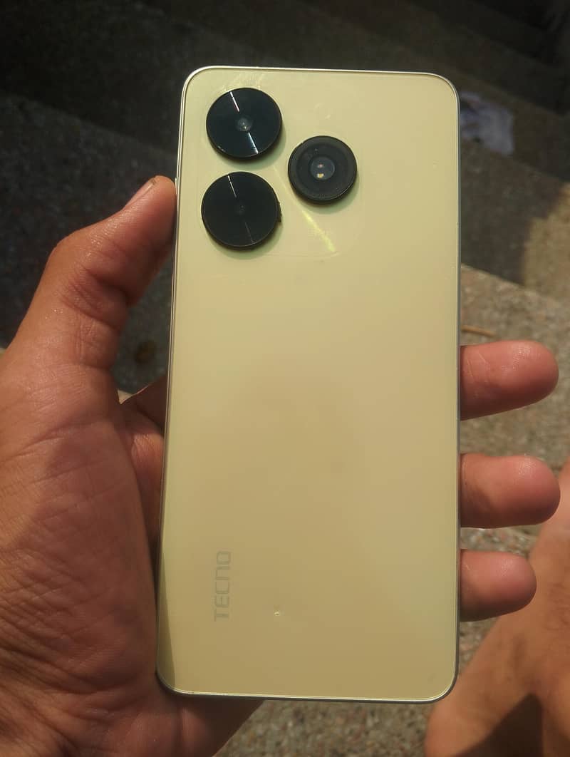Tecno Spark Go 2024 2