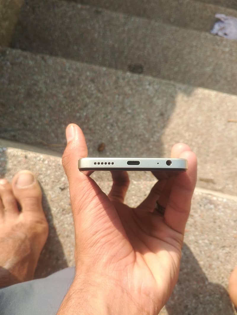 Tecno Spark Go 2024 3