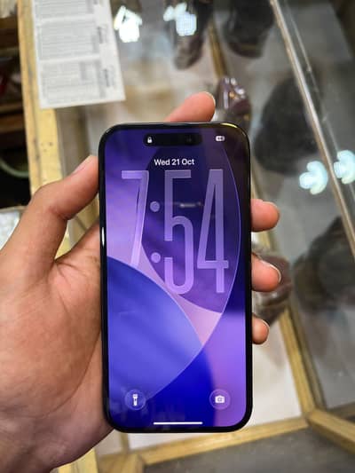 Apple iPhone 15