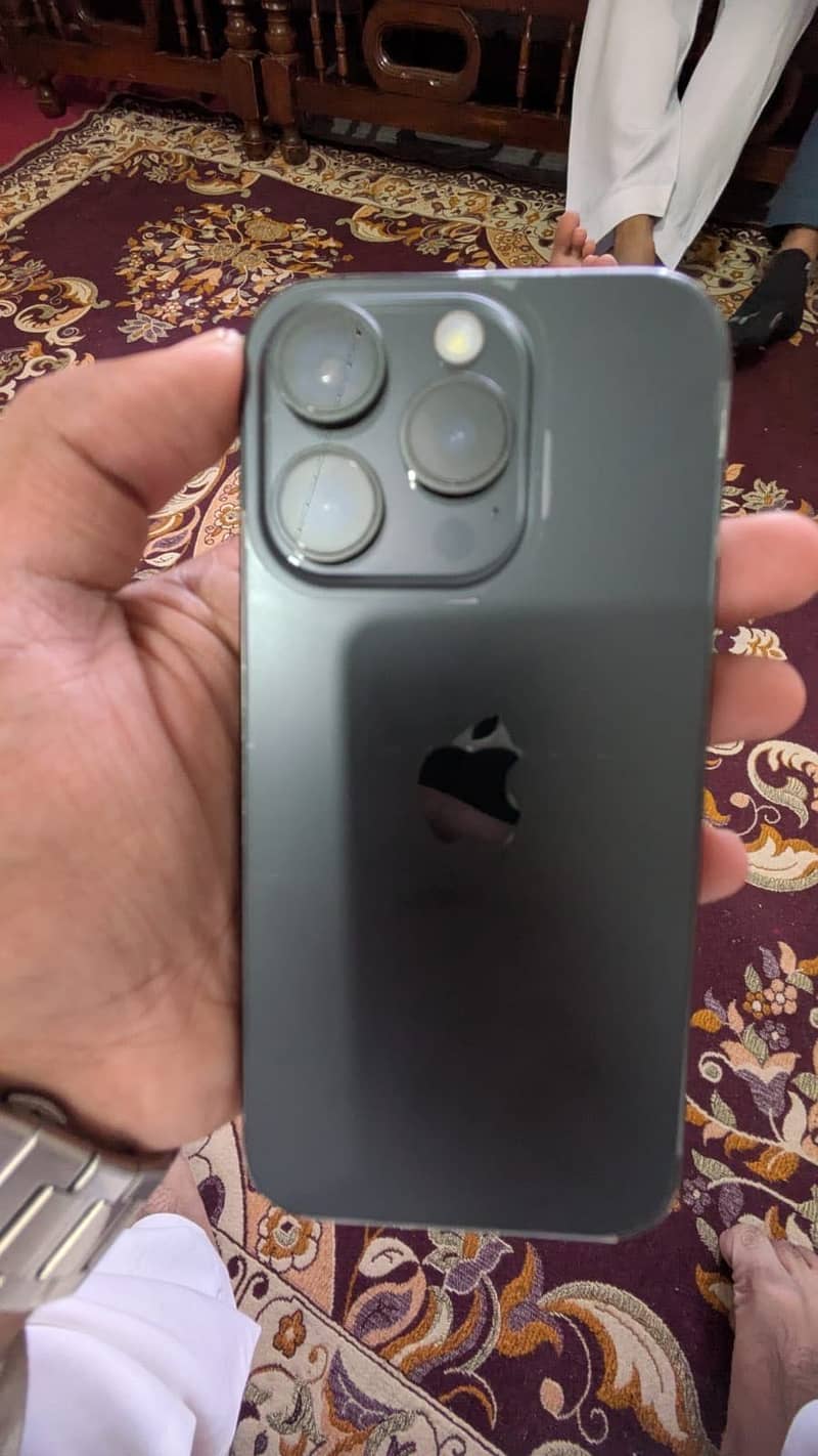 Apple iPhone 15 Pro 1