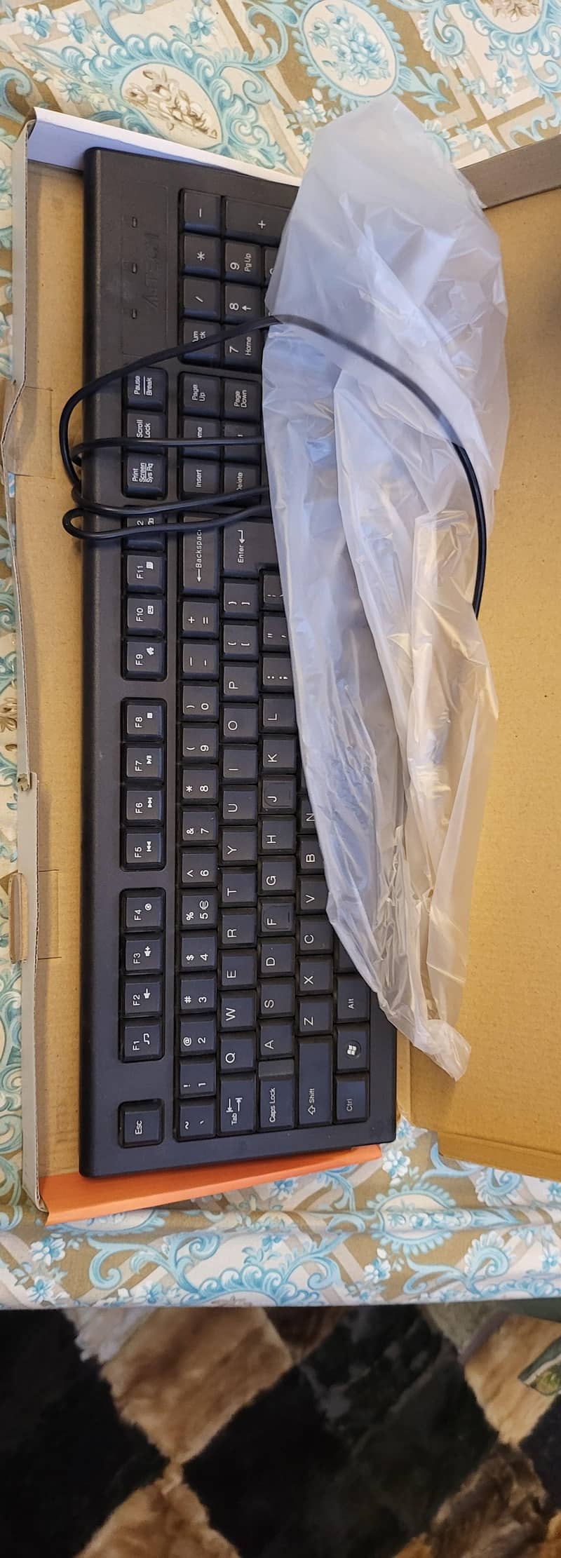 A4 Tech KR-85 Keyboard 3