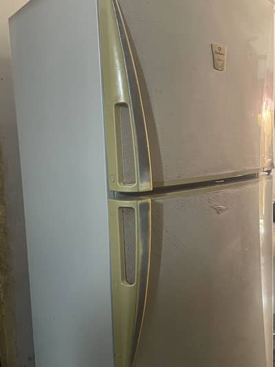 Refrigerator for Sale in Excellent Condition – Good Cooling