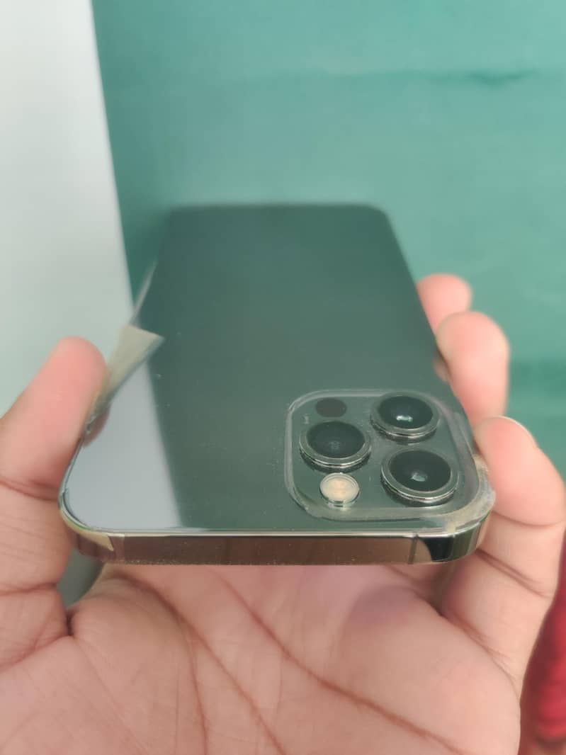 Apple iPhone 12 Pro 1