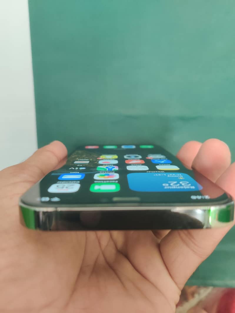 Apple iPhone 12 Pro 9