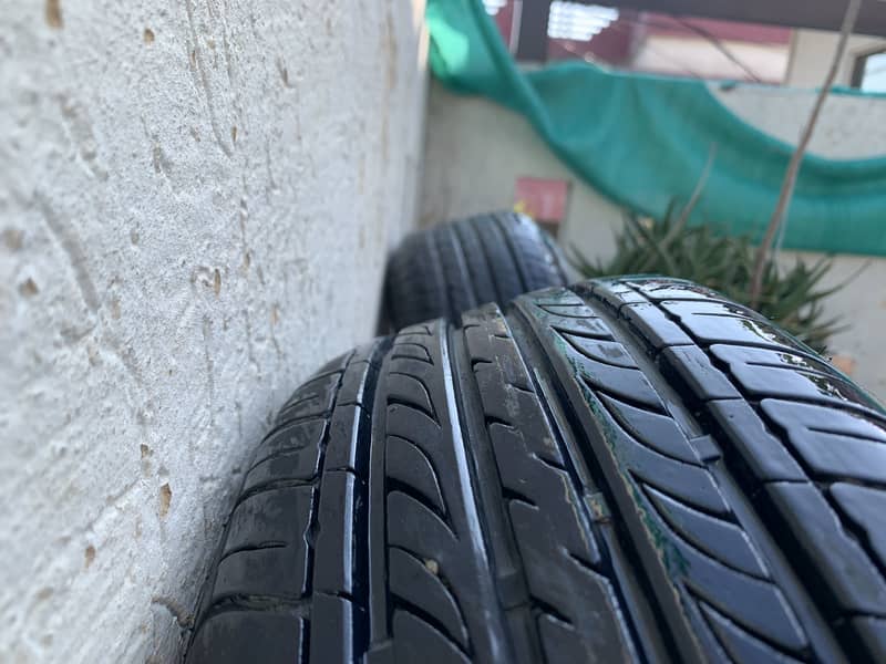 13 inch tubeless tyres with rims - Tyres - 1120858051
