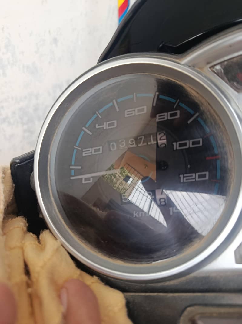 Honda cb150f 1