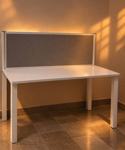 High Quality Table |GAMING| |STUDY| |OFFICE WORK| (MULTI-USES)