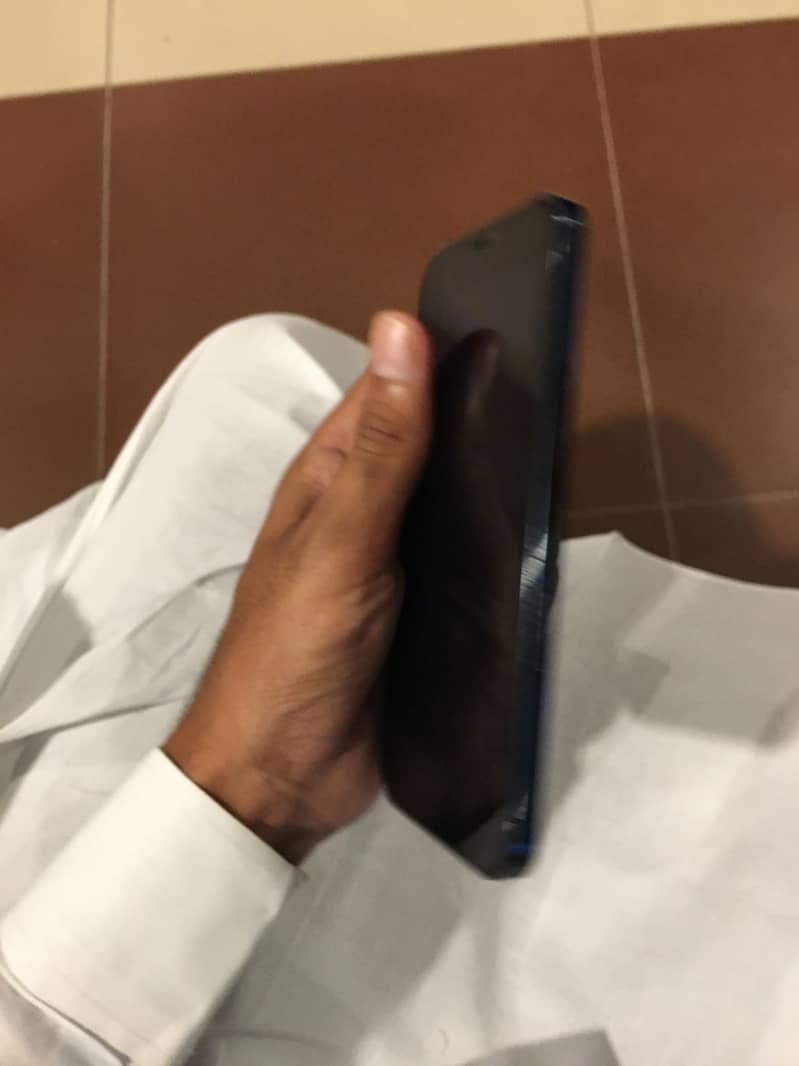 Apple iPhone 12 Pro Max 3