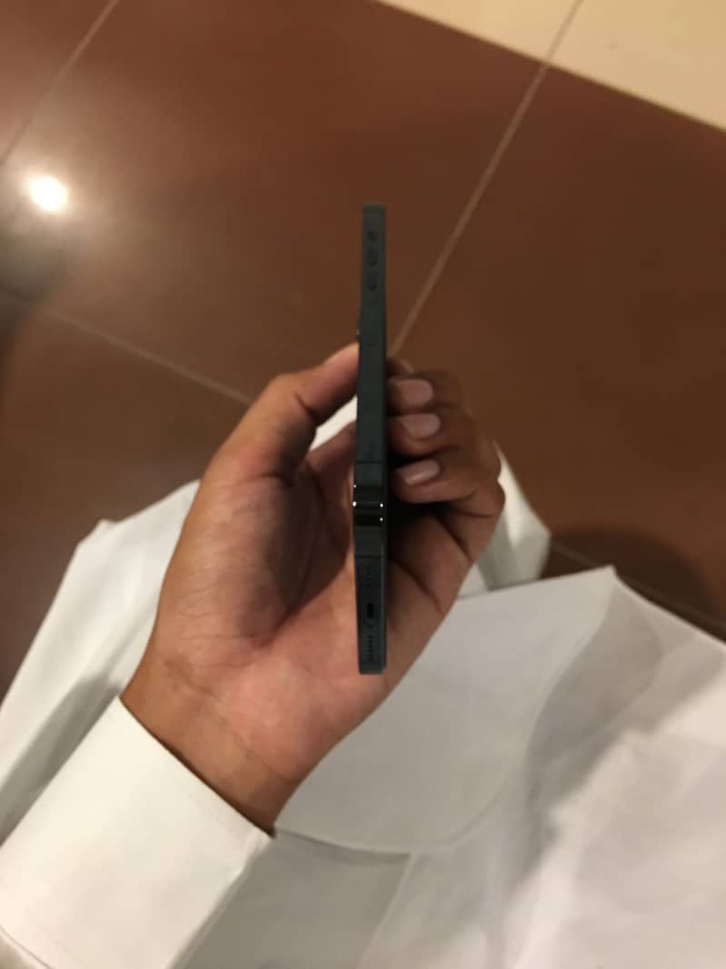 Apple iPhone 12 Pro Max 6