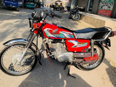 Honda 125 bike for sale best price . and all documents clear
