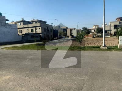 10 Marla Map Approved Residential Plot for Sale in LDA Avenue 1 Lahore | 1 Crore 46 Lakh | Majid Estate
