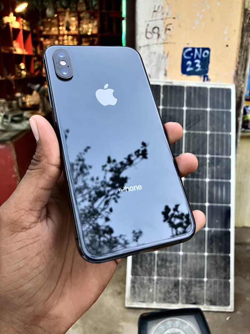Apple iPhone XS 0